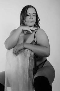 Professional intimate photography studio in Staffordshire | budeaux photography | sexy photoshoot | boudoir photography UK | luxury boudoir | private boudoir shoot | female boudoir photographer | empowering boudoir